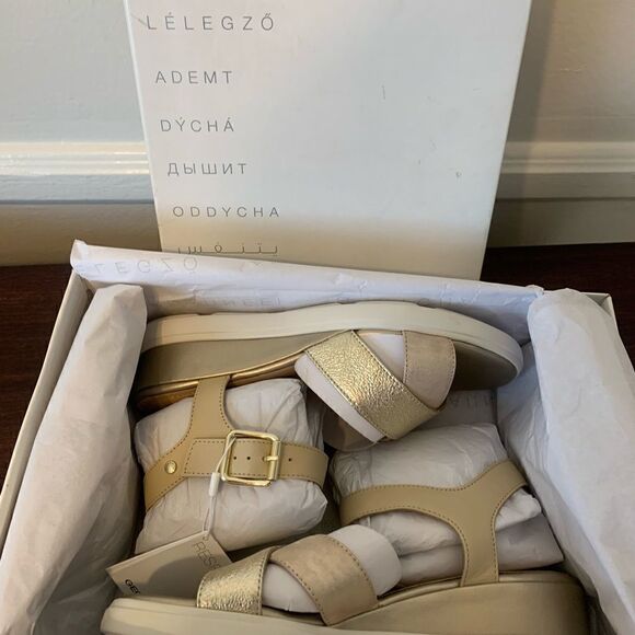 Geox leather piss lightweight waterproof wedge sandal size 10,5 nib - Picture 9 of 10